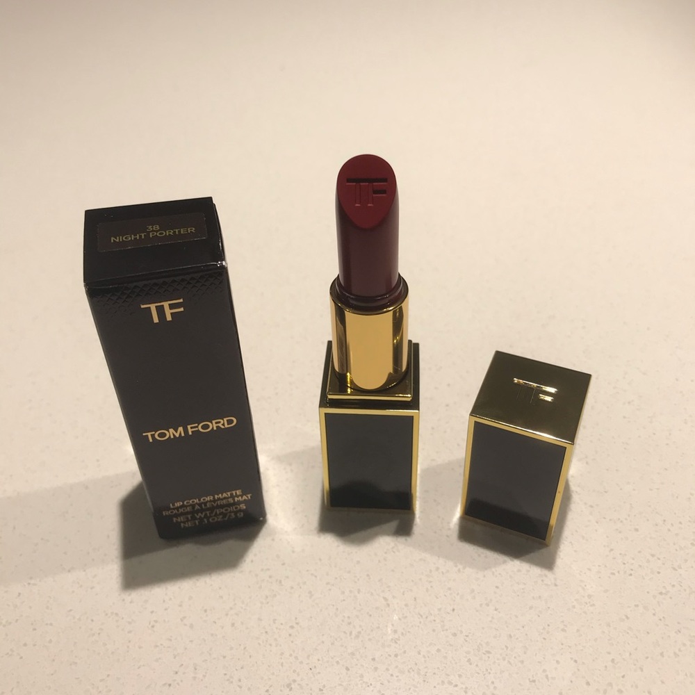 Tom Ford lipstick #38 night porter